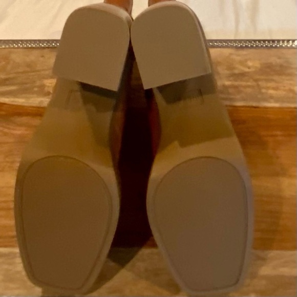 MIA Chic Modern High Heeled Boot w/ Zipper, Size: 8.5, Color: Cognac, BNIB - Picture 5 of 12